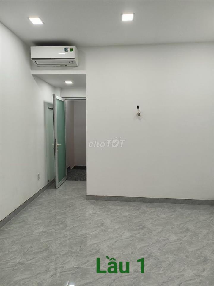 Nhà Nguyễn Căn Hẻm Xe Hơi Đường 3/2 - 2PN 3WC - 4x8m - Sẵn Máy Lạnh