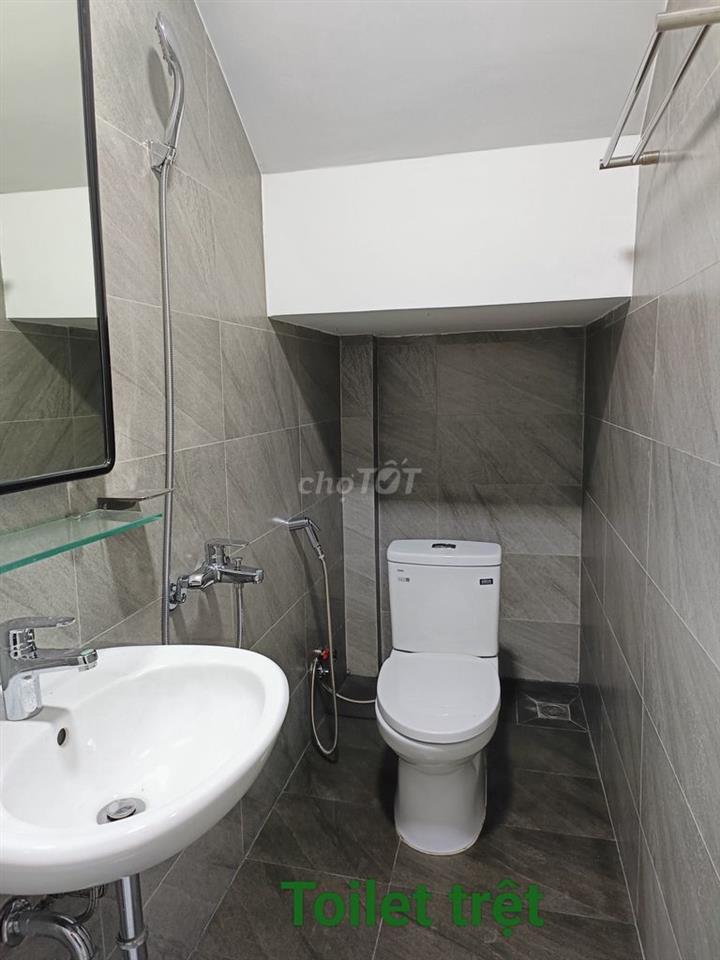 Nhà Nguyễn Căn Hẻm Xe Hơi Đường 3/2 - 2PN 3WC - 4x8m - Sẵn Máy Lạnh