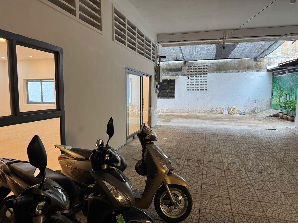 Mặt Bằng/Kho Hẻm Xe Hơi Đường Hồng Bàng - 80m2