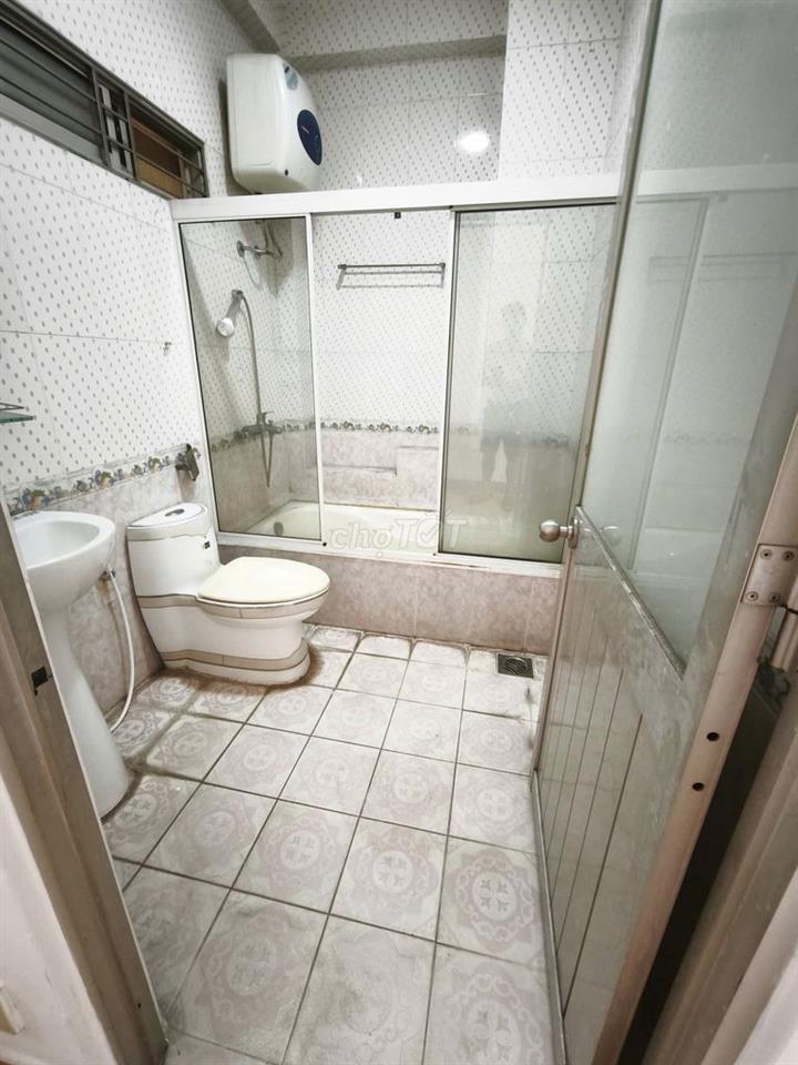 Nhà Nguyên Căn Hẻm Xe Hơi Đường Ông Ích Khiêm - 4PN 3WC - 4x15m