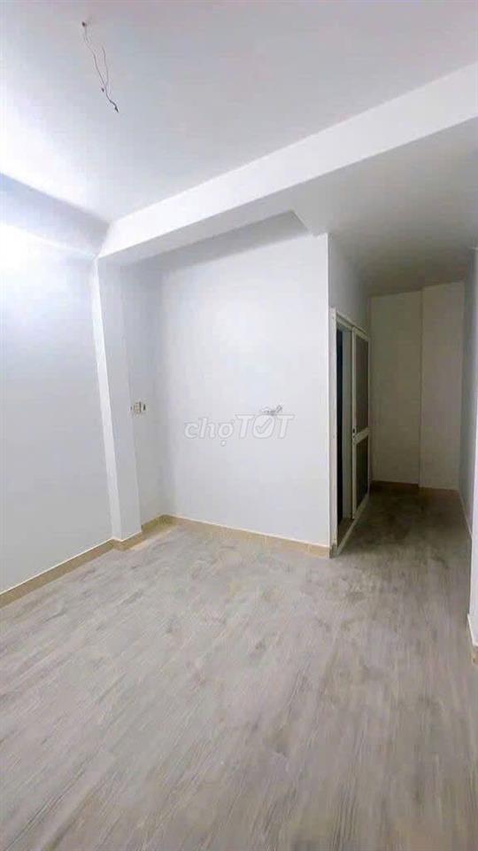 Nhà Nguyên Căn Đường Đoàn Văn Bơ - 2PN 3WC - 3.2x7m