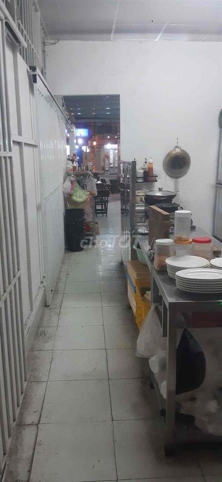 Mặt tiền kinh doanh Thoại Ngọc Hầu, cách siêu thị GO! 2 căn nhà