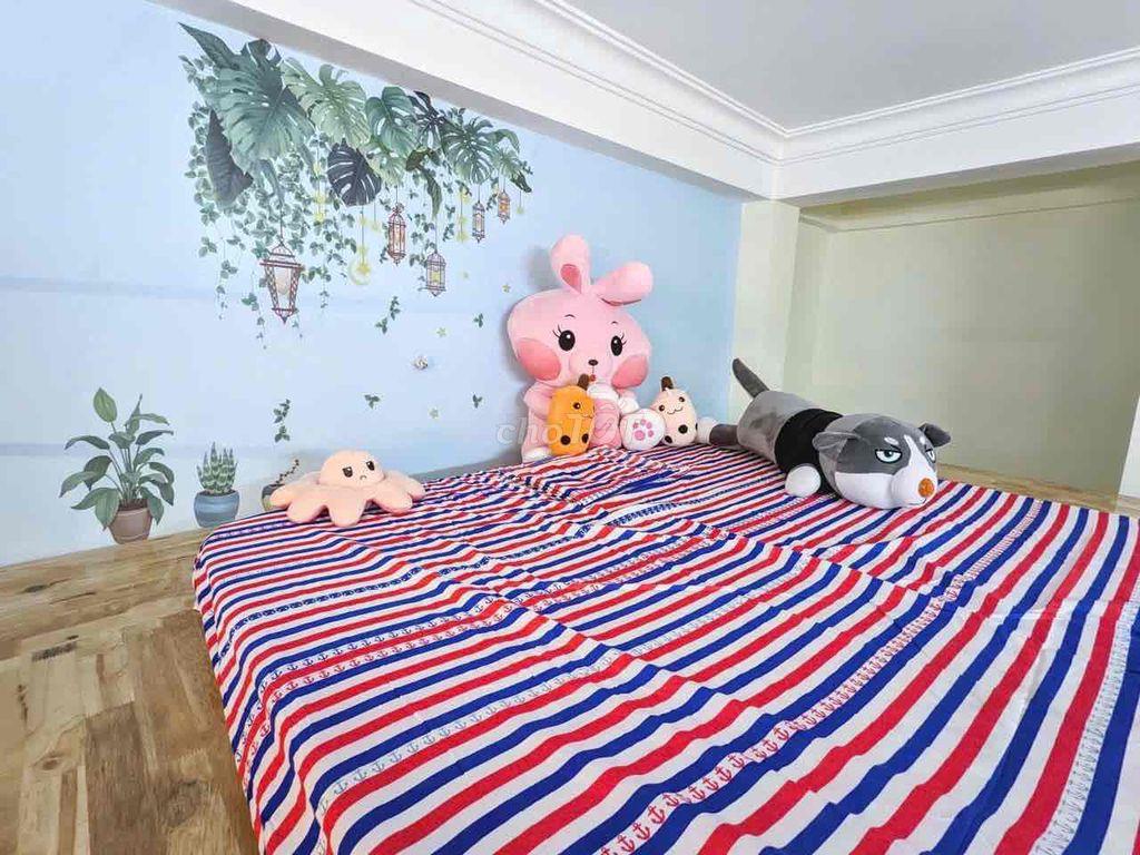 Phòng duplex full nội thất Q1