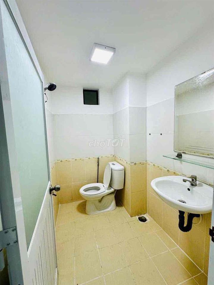 2 phòng ngủ bancol full nội thất khu trung tâm phú nhuận