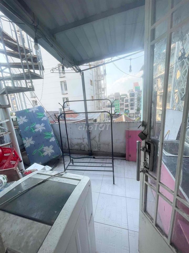 Phòng bancol duplex full nội thất