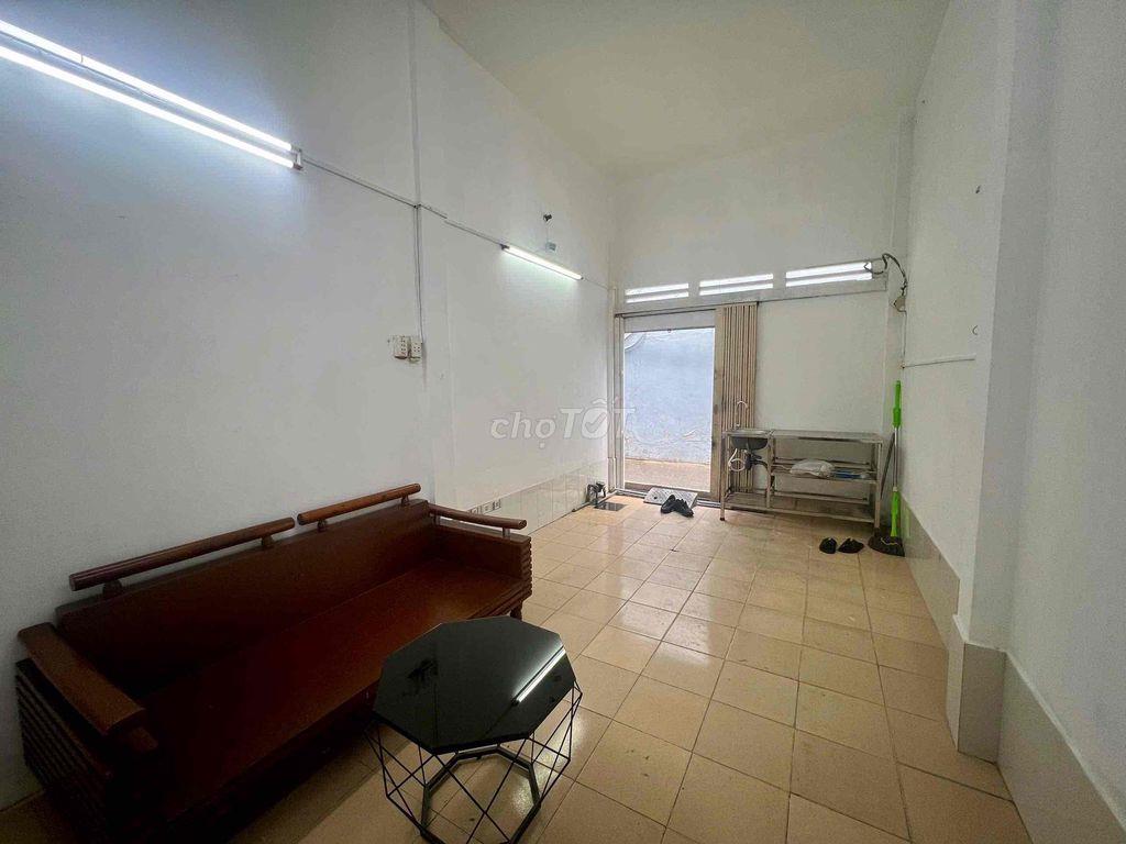 Cho thuê nhà 4x10 nguyên căn chính chủ