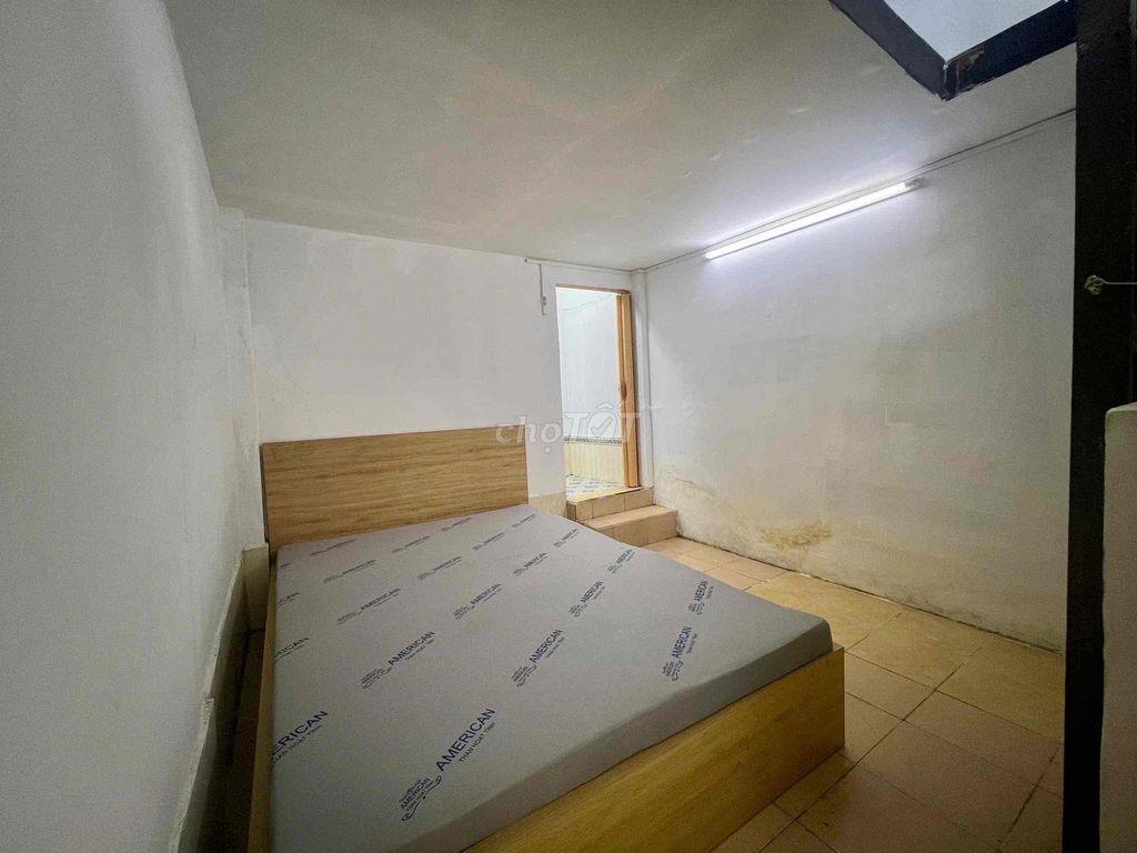 Cho thuê nhà 4x10 nguyên căn chính chủ