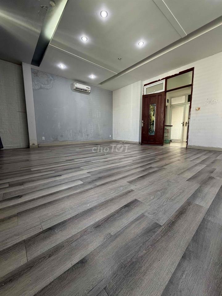 chính chủ cần cho thuê phòng trọ gần trường Đại học văn lang
