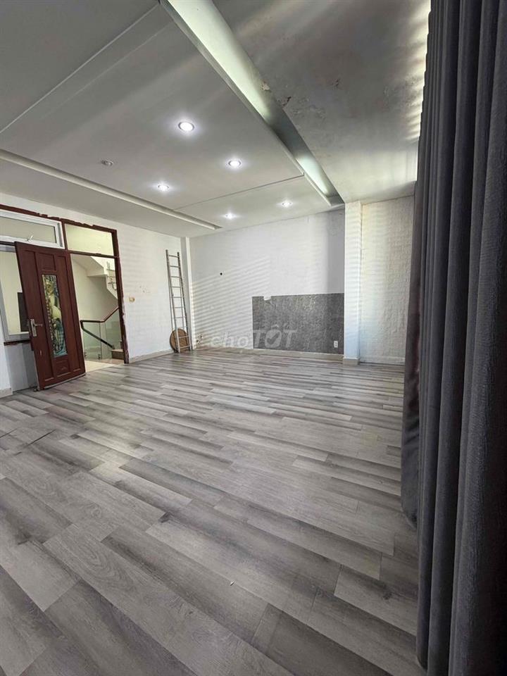 chính chủ cần cho thuê phòng trọ gần trường Đại học văn lang