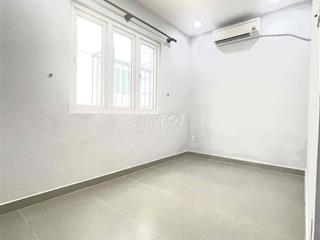 Bình Thạnh (Hàng Xanh). Bếp riêng bên ngoài.