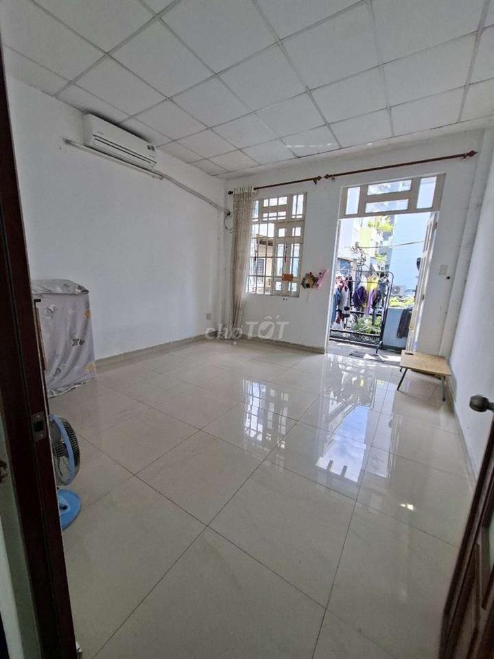 Phòng trọ Quận Bình Thạnh có sẵn MÁY LẠNH