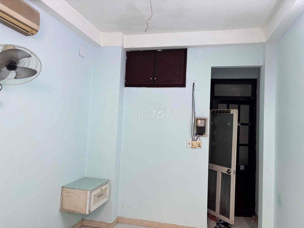 Sạch thoáng mát,Có ML-Giặt,Wc riêng sát bên công viên Phú Nhuận
