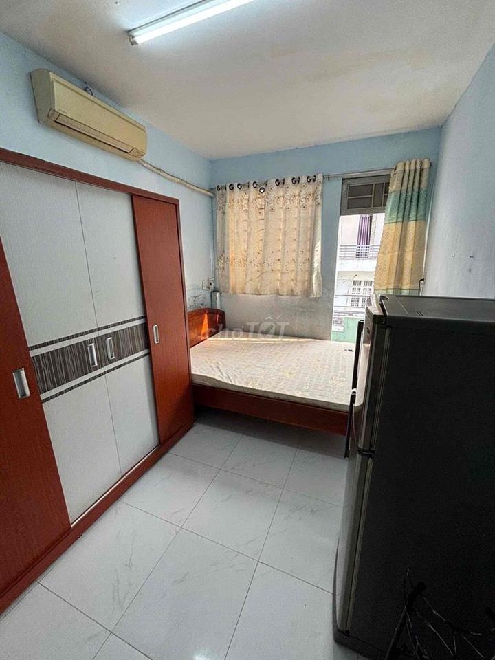 Phòng sạch -ngay Công viên PN-đầy đủ tiện nghi có ban công