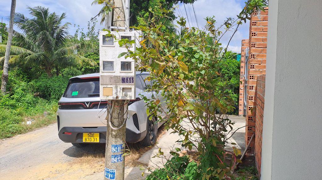 Nhà nguyên căn có đất vườn làm kho 