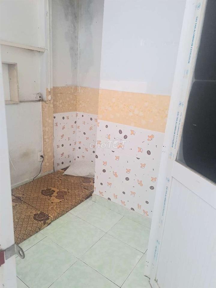 phòng nhỏ có wc riêng,máy giặt, giờ tự do 217/7A Bùi Đình Túy