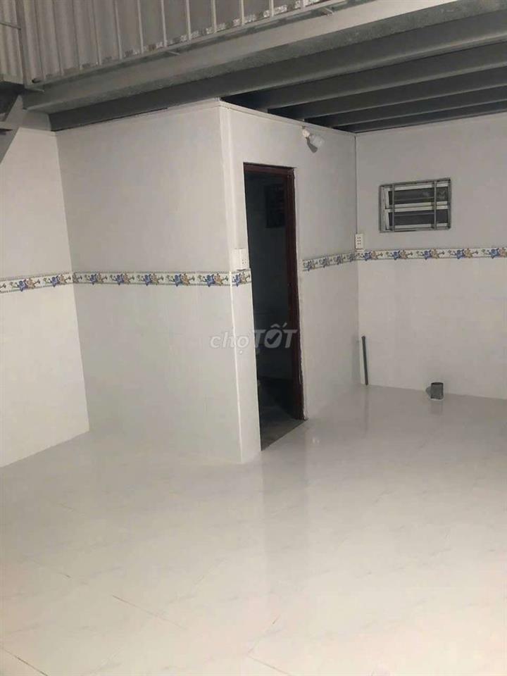 Nhà MỚI HẺM XH DTSD:30M² TRỆT LẦU LỬNG LÓT ĐÁ HOA CƯƠNG 100% như hình 