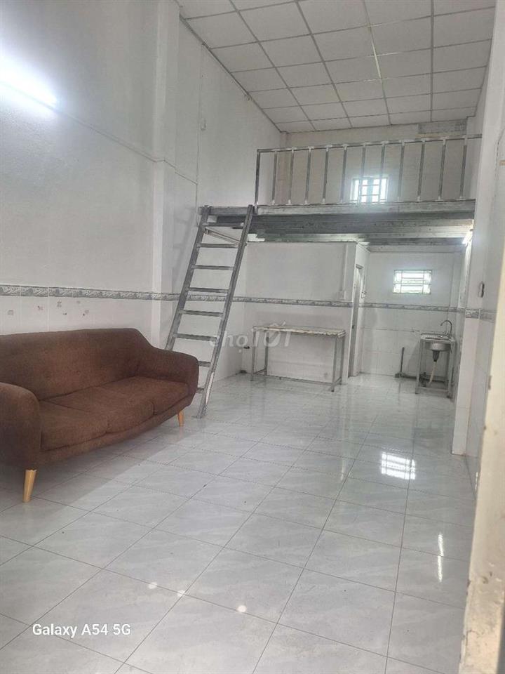 RIÊNG BIỆT NHƯ NHÀ NGUYÊN CĂN 3×9 TRỆT LỬNG DTSD 36M² BẾP WC SẠCH SẼ 