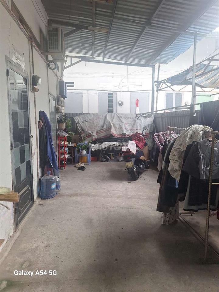 Riêng biệt như nhà nguyên căn DTSD 36m² trệt gác sân chung để xe vô tư