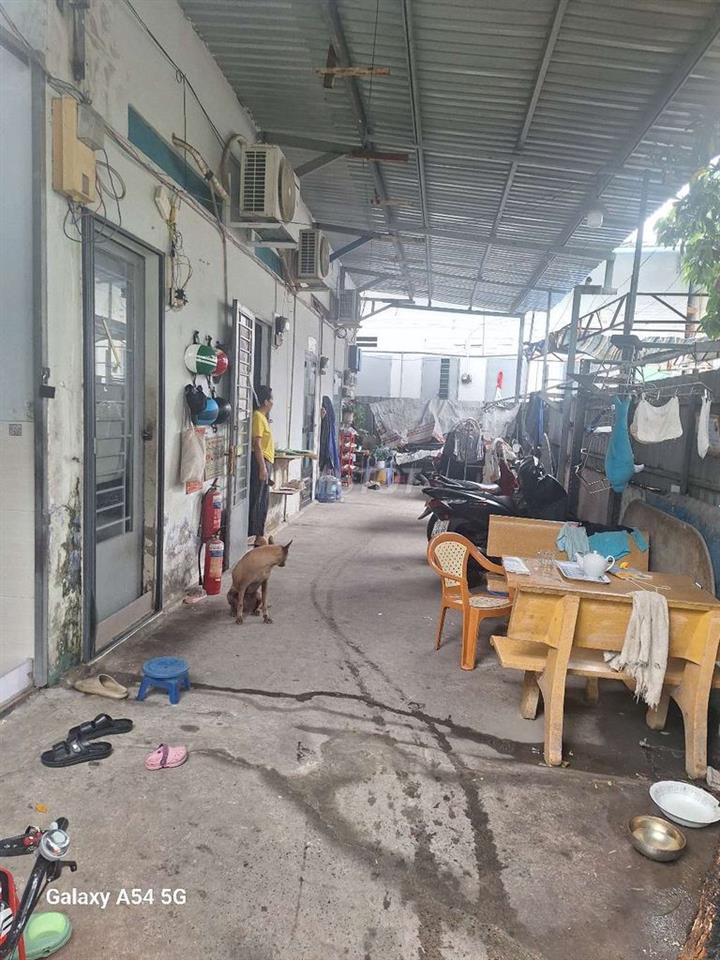 Riêng biệt như nhà nguyên căn DTSD 36m² trệt gác sân chung để xe vô tư