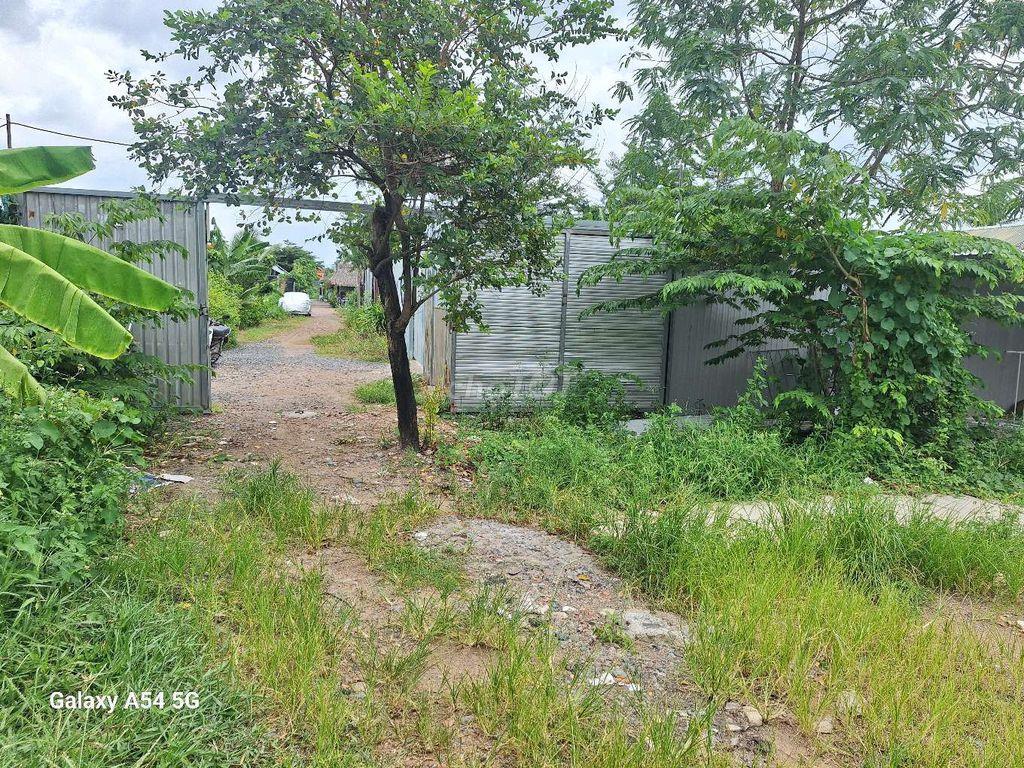 NHÀ+ ĐẤT VƯỜN.DTNHÀ 160M²DT ĐẤT 650M² 3PN PK NHÀ KHO SÂN TRƯỚC SÂN SAU