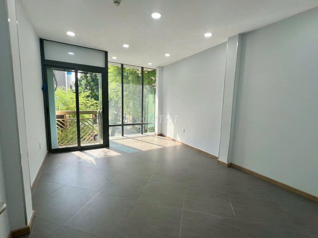 Cho thuê nhà MT Võ Văn Tần Q3 - 210m² - 80 triệu - có thương lượng