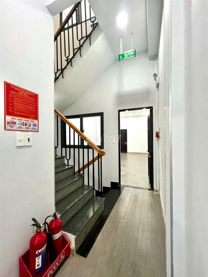 Cho thuê nhà MT Võ Văn Tần Q3 - 210m² - 80 triệu - có thương lượng