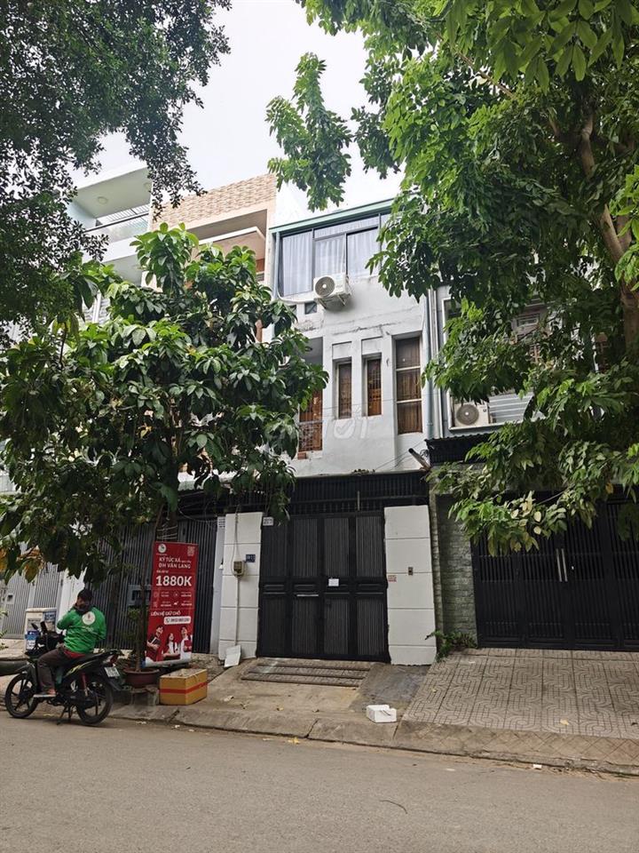 Ký túc xá Bình Thạnh - lanh quanh GTVT và Văn Lang, Hồng Bàng, Hutech