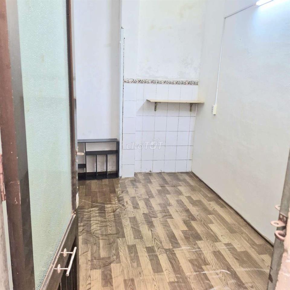 Phòng trọ giá rẻ gần chợ Bà Chiểu