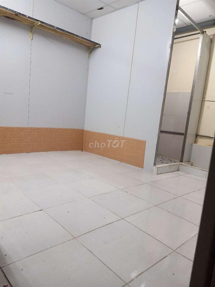 Phòng trọ giá rẻ gần chợ Bà Chiểu