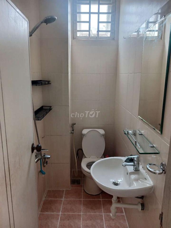 Phòng trọ 12 m2 đường Phan Văn Trị, P.Bình Thạnh