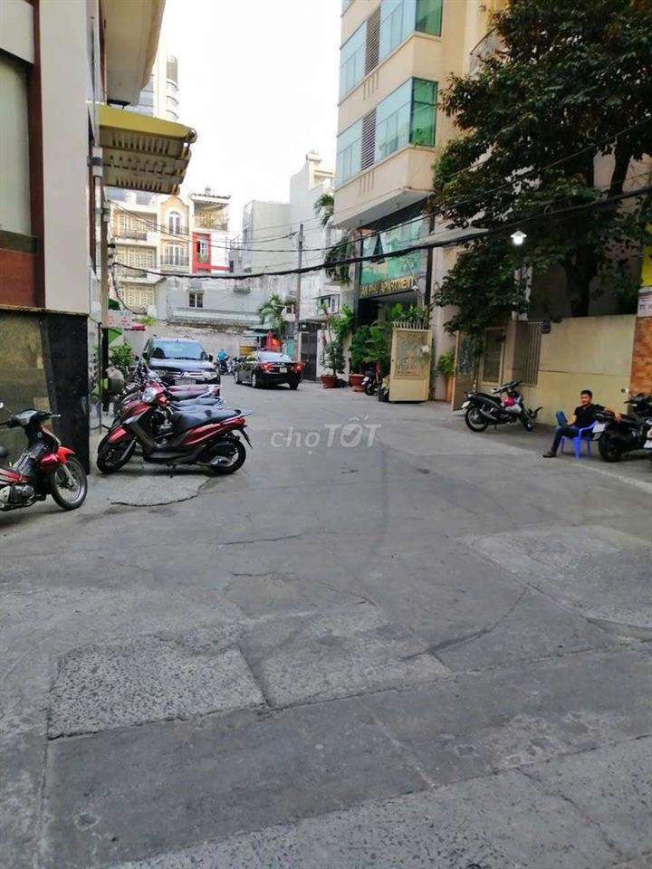 chỉ 22 triệu- Nhà nguyên căn(1 trệt+ 3 lầu+ 1 sân t) Trung Tâm- Q.1