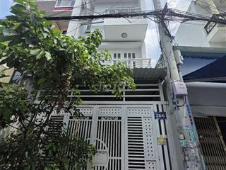 Nhà nguyên căn 28/6 ĐS 18 có 9 phòng có gác wc, máy lạnh 