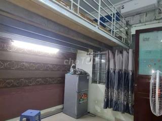 Phòng riêng biệt có gác hẻm oto gần chợ Thị Nghè,Q1