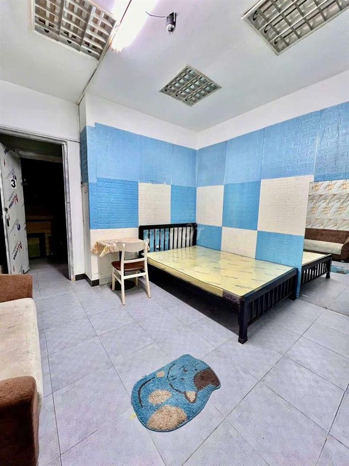 Phòng có cửa sổ giếng trời