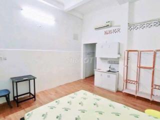 Phòng đường Bà Hom gần đại học y dược, có nội thất