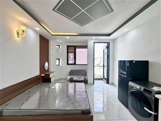 Phòng mới dạng studio có ban công thoáng