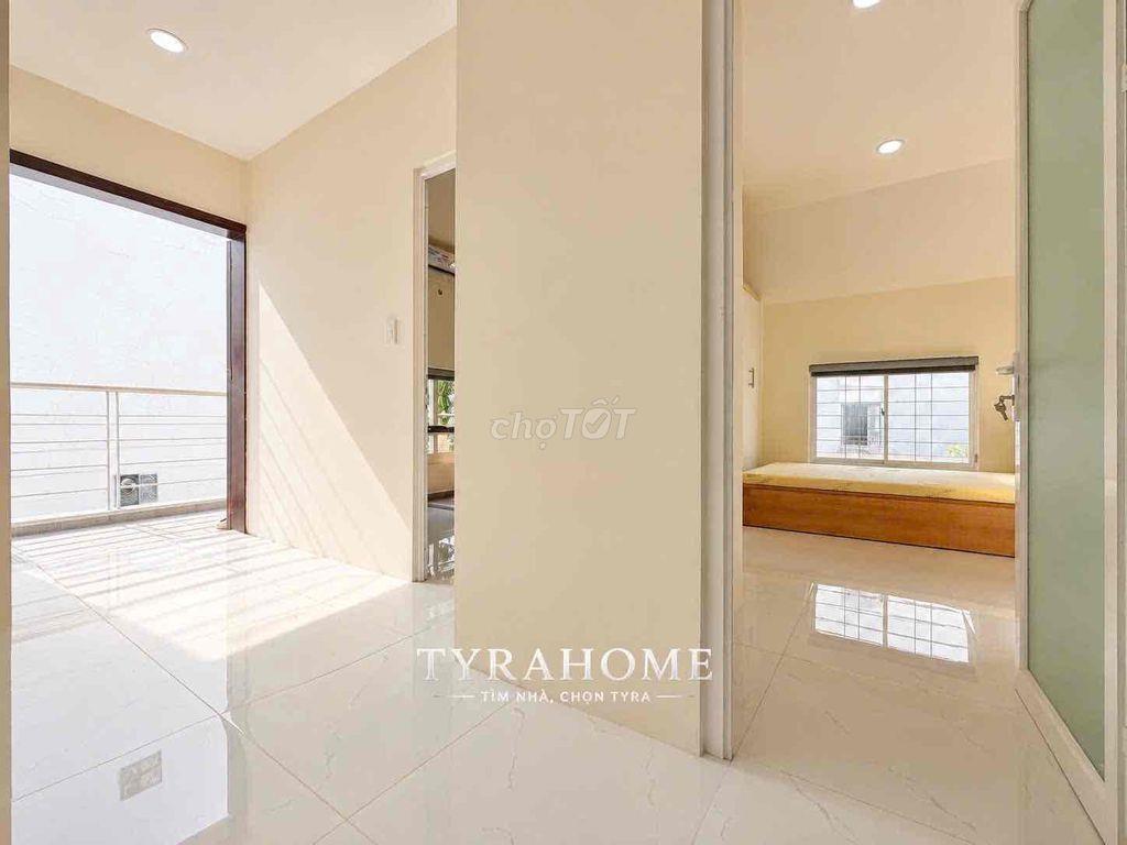 Penthouse 2PN 100m² Bạch Đằng Tân Bình | Ban Công Lớn | Gần Sân Ba