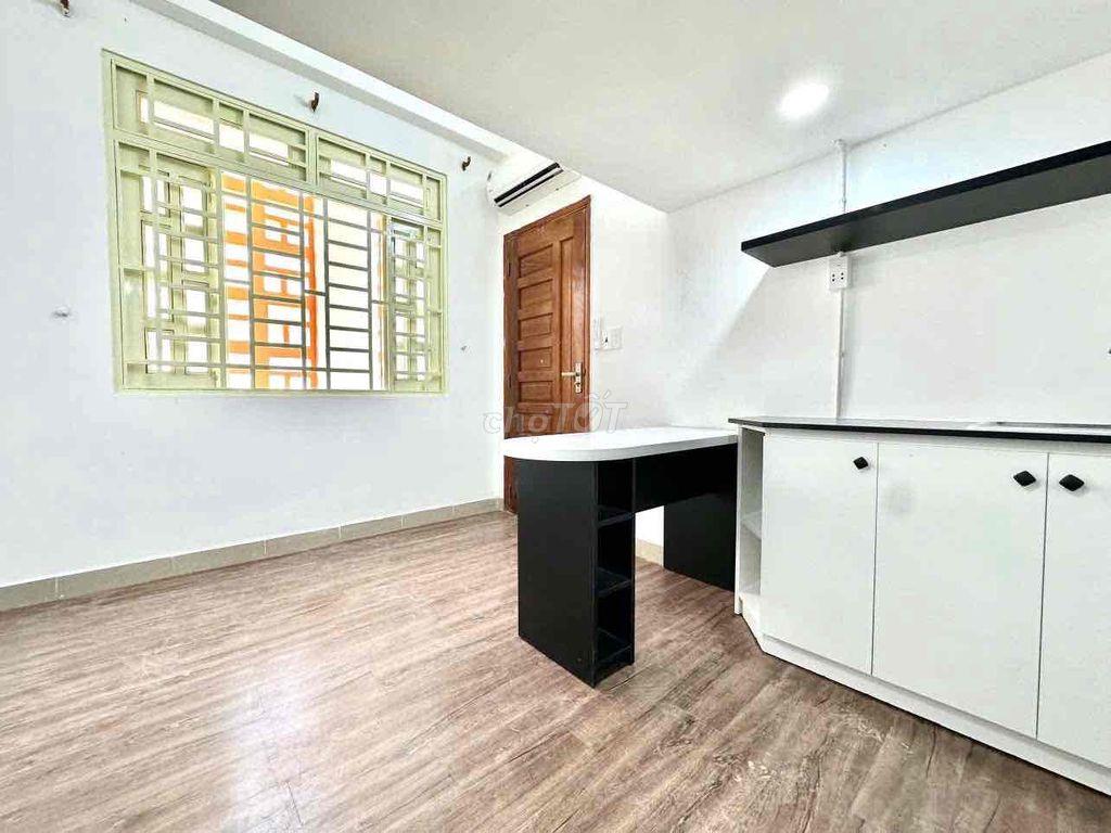 Duplex Ban Công 40m2 Bình Thạnh – Full Nội Thất – Ở 3 Người 3 Xe – 5tr