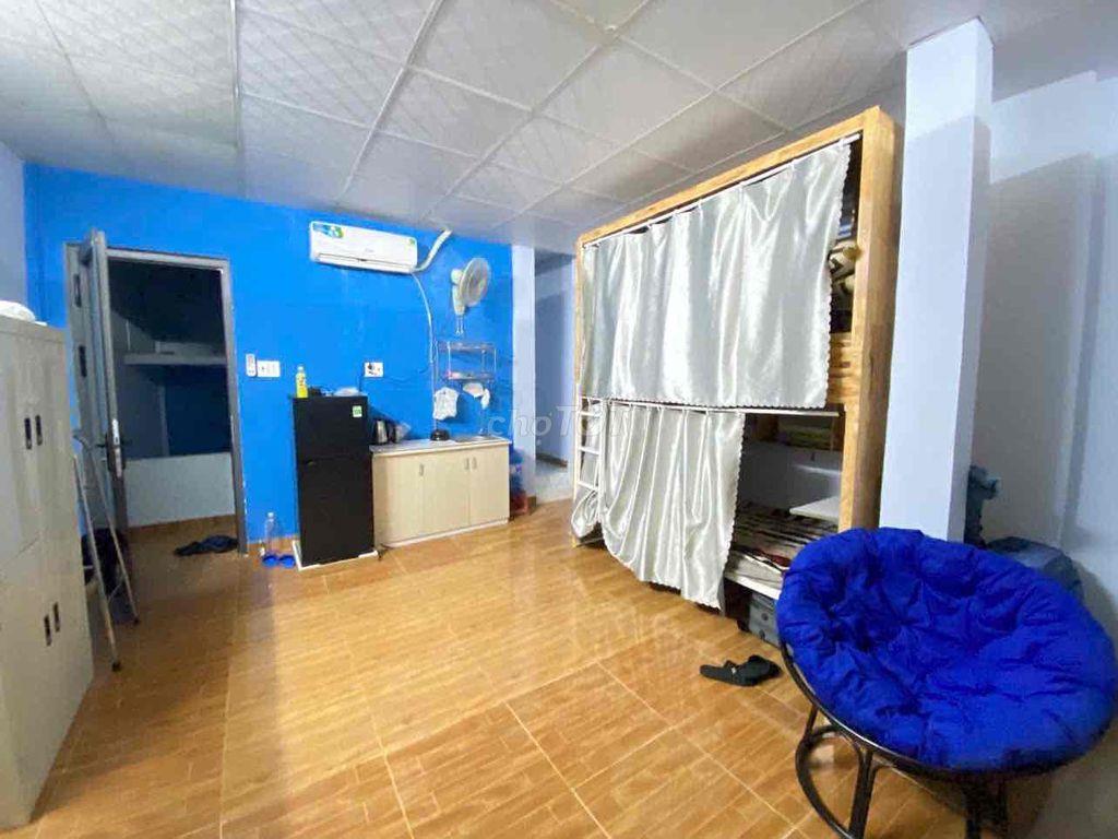 Ký Túc Xá - Sleepbox Hoàng Diệu Phú Nhuận , đối diện ĐH Kinh Tế (đi bộ
