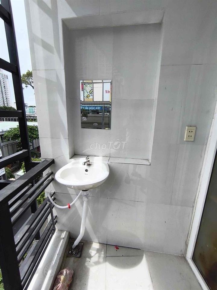 mini duplex  ngay cổng chính ĐH Y Dược Phù Đổng Thiên Vương chỉ 2tr