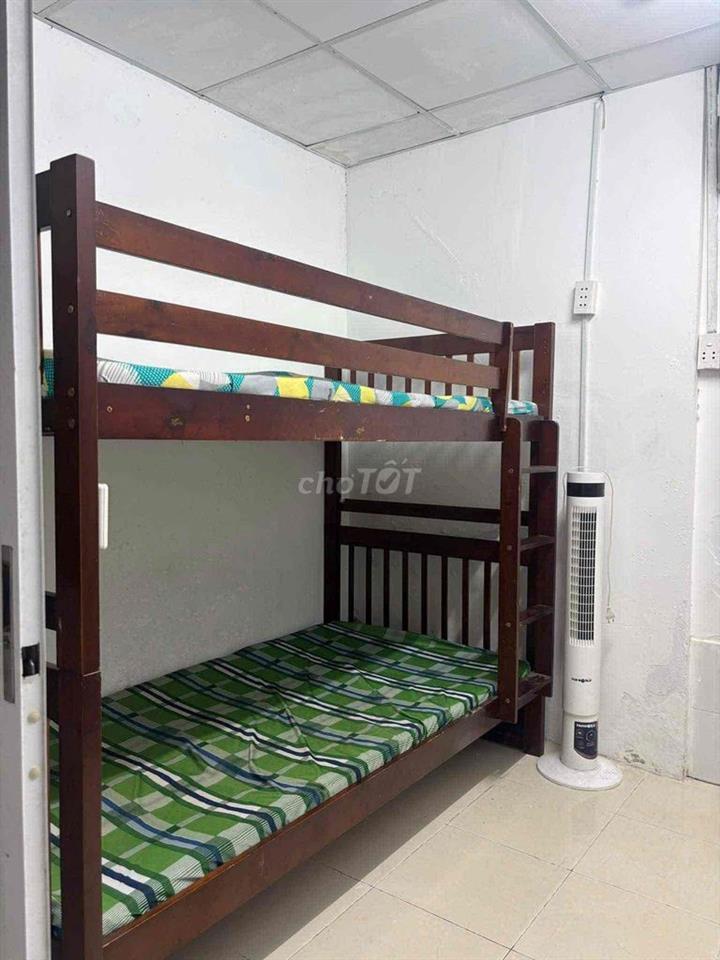 Ký Túc Xá nam chỉ 2ng phòng Hoàng Văn Thụ ngay CĐ Lý Tự Trọng chỉ 1tr5