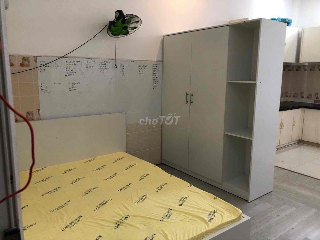 Phòng Trệt Nguyễn Oanh Full Nội Thất Bếp To rộng rãi chỉ 5tr