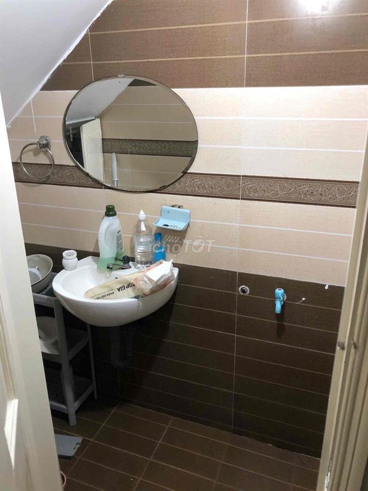 Phòng Trệt Nguyễn Oanh Full Nội Thất Bếp To rộng rãi chỉ 5tr