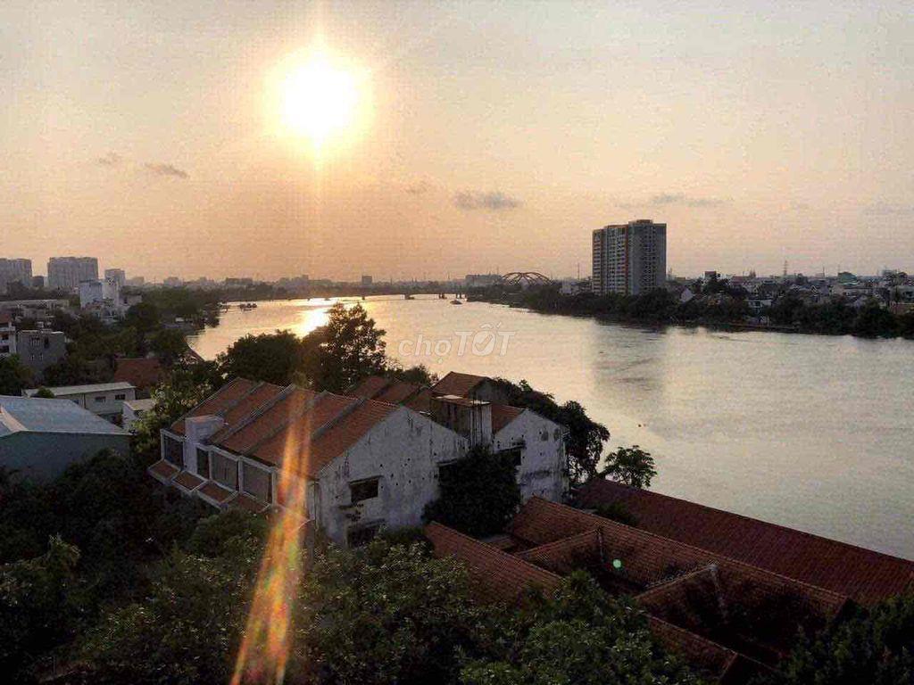 Phòng cao cấp đầy đủ nội thất