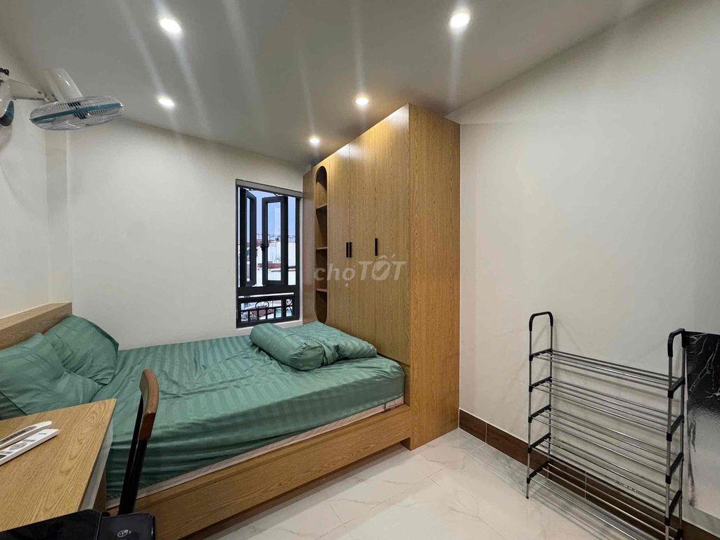 Phòng gần các trường đại học đầy đủ nội thất, toà nhà mới