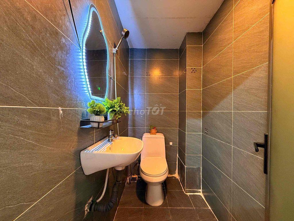 Phòng Trọ gần Văn Lang, Uef, Giao thông vận tải, ngoại thương