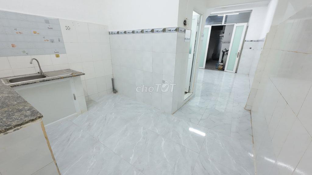 Nhà 2 phòng ngủ, 1 trệt, 2 nhà vệ sinh, 1 bếp. Bình Thạnh, HCM