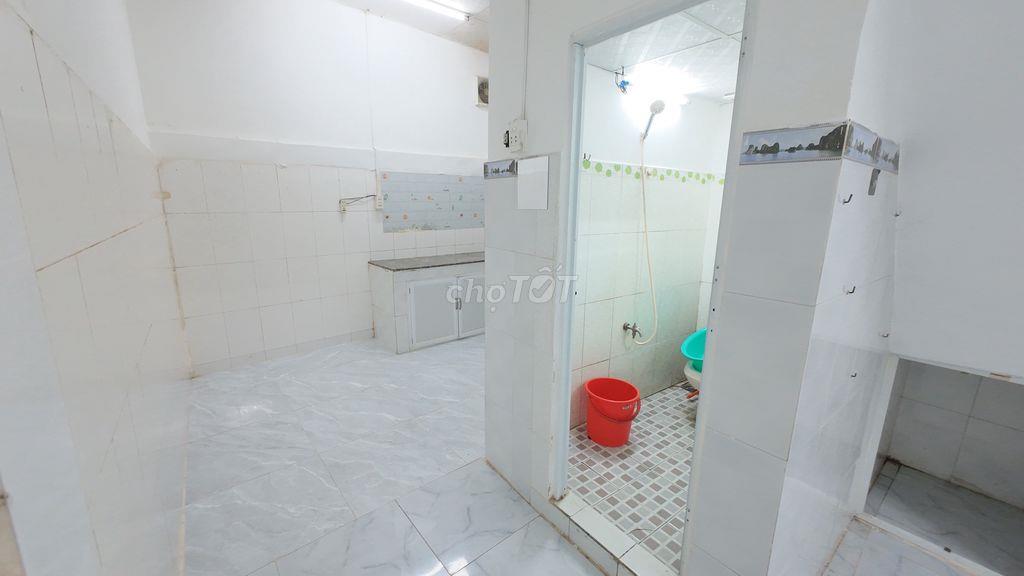 Nhà 2 phòng ngủ, 1 trệt, 2 nhà vệ sinh, 1 bếp. Bình Thạnh, HCM