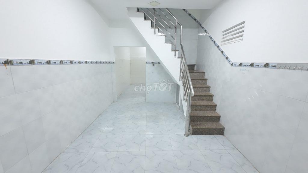 Nhà 2 phòng ngủ, 1 trệt, 2 nhà vệ sinh, 1 bếp. Bình Thạnh, HCM