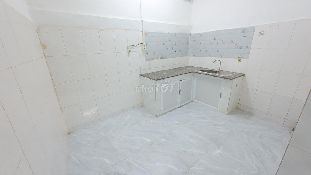 Nhà 2 phòng ngủ, 1 trệt, 2 nhà vệ sinh, 1 bếp. Bình Thạnh, HCM